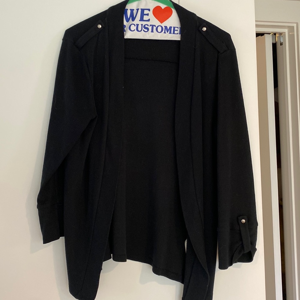 Black 100% cotton cardigan with bracelet sleeve and silver grommet detail